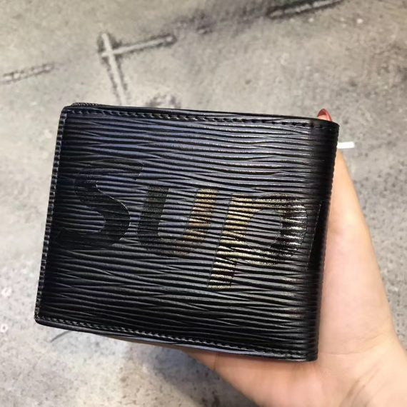 Supreme x LV Wallet